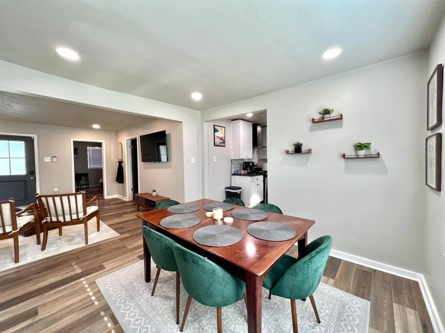 Modern Style Home Near Dt Indy & Major Attractions Ινδιανάπολη Εξωτερικό φωτογραφία